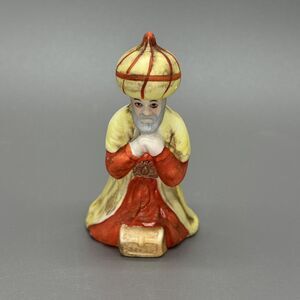 Jasco Taiwan Nativity Figurine Kneeling King Vintage Porcelain Bisque Christmas